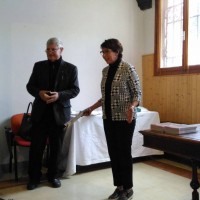 Presentazione della conferenza : Padre Vittorio responsabile artistico e Corazzon Giovanna Presidente dell'associazione